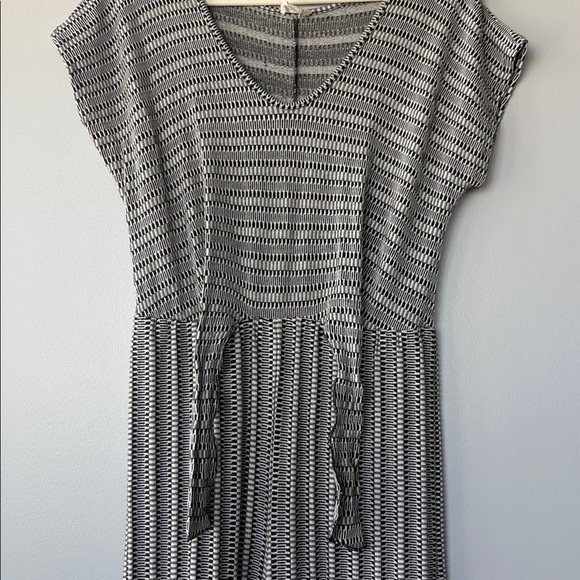 Caution To The Wind Jersey Knit pants Jumpsuit/Romper in Gray & White - Picture 5 of 7